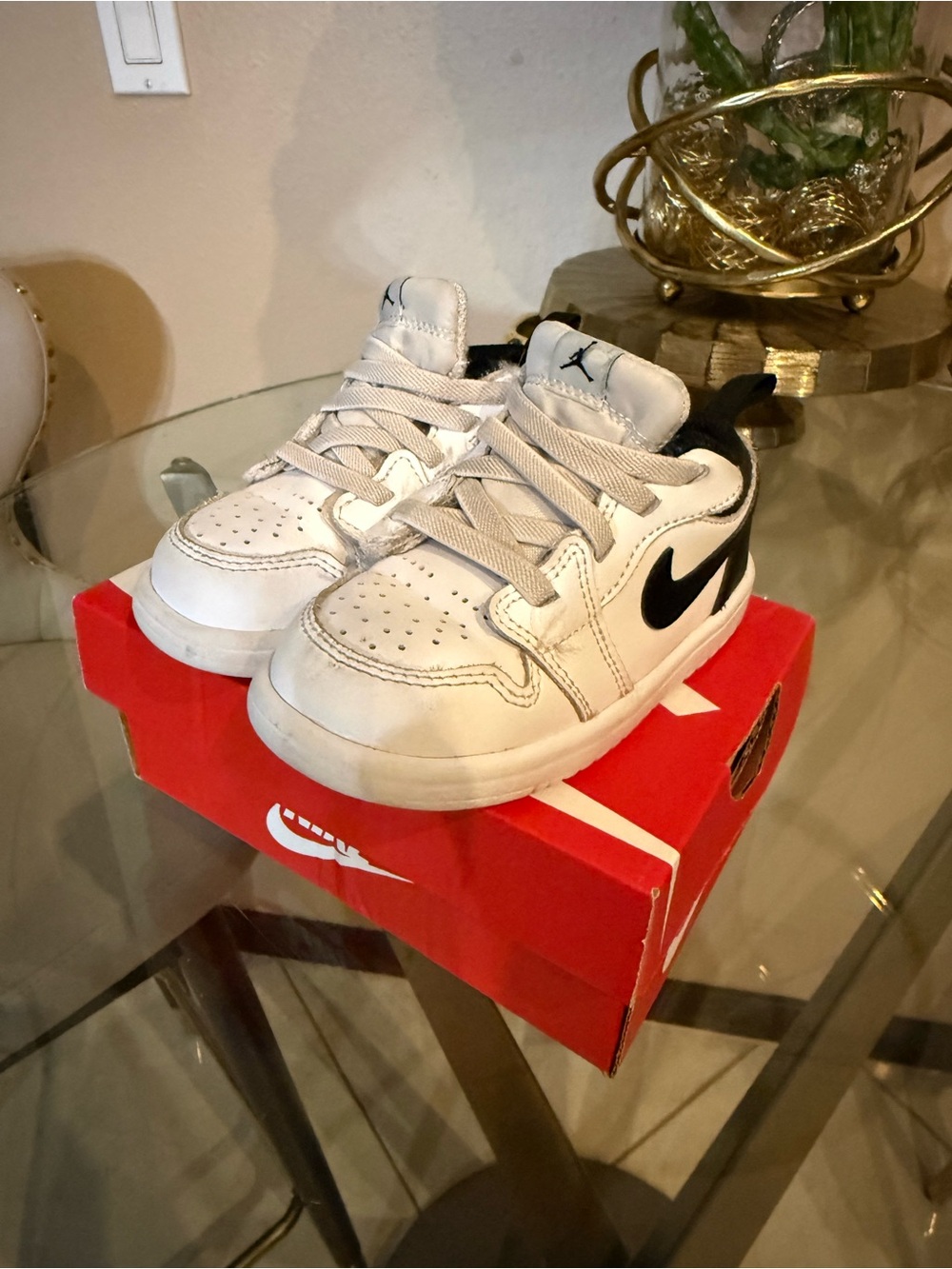 Nike Toddler White and Black Low-Top Sneakers with Swoosh
